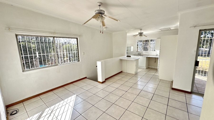 5 Bedroom Property for Sale in Ormonde Gauteng