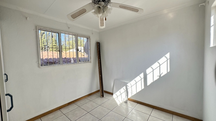 5 Bedroom Property for Sale in Ormonde Gauteng