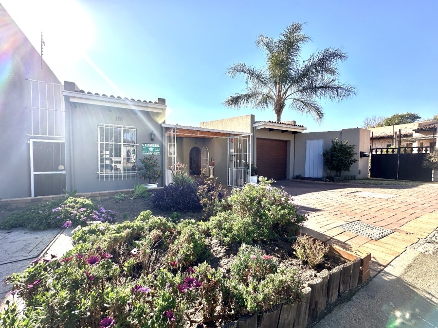 5 Bedroom Property for Sale in Ormonde Gauteng