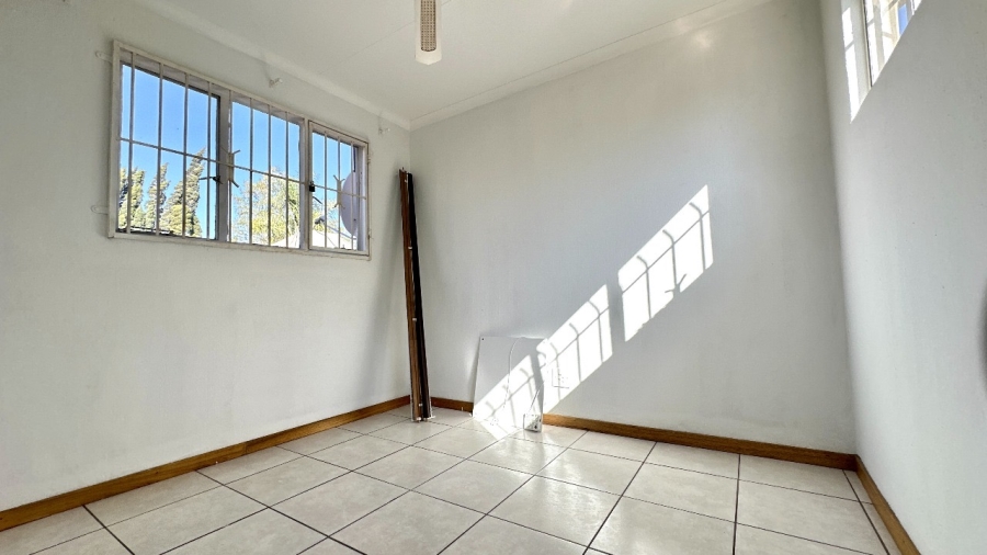 5 Bedroom Property for Sale in Ormonde Gauteng