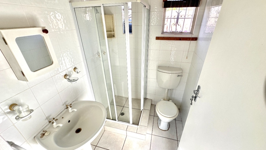 5 Bedroom Property for Sale in Ormonde Gauteng