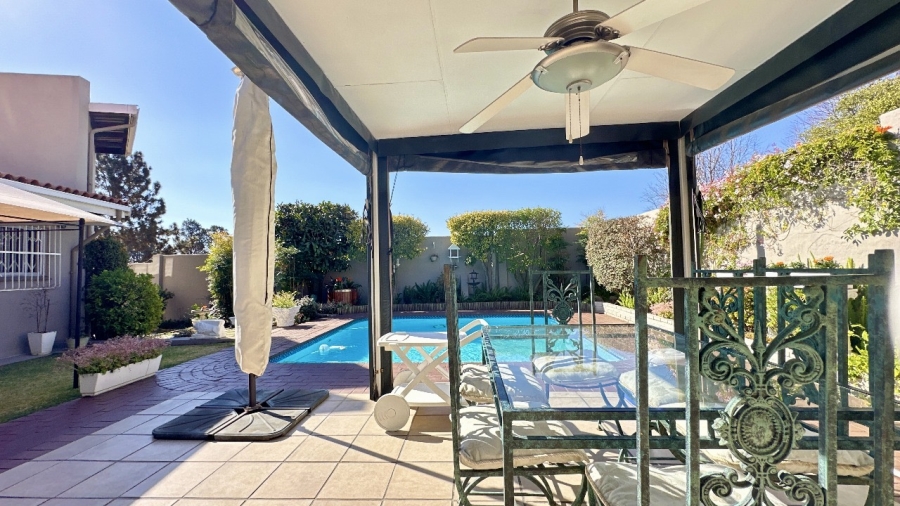 5 Bedroom Property for Sale in Ormonde Gauteng