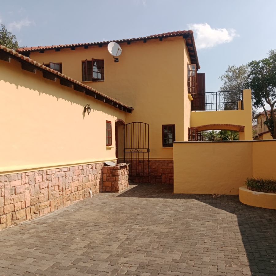 To Let 3 Bedroom Property for Rent in Noordwyk Gauteng