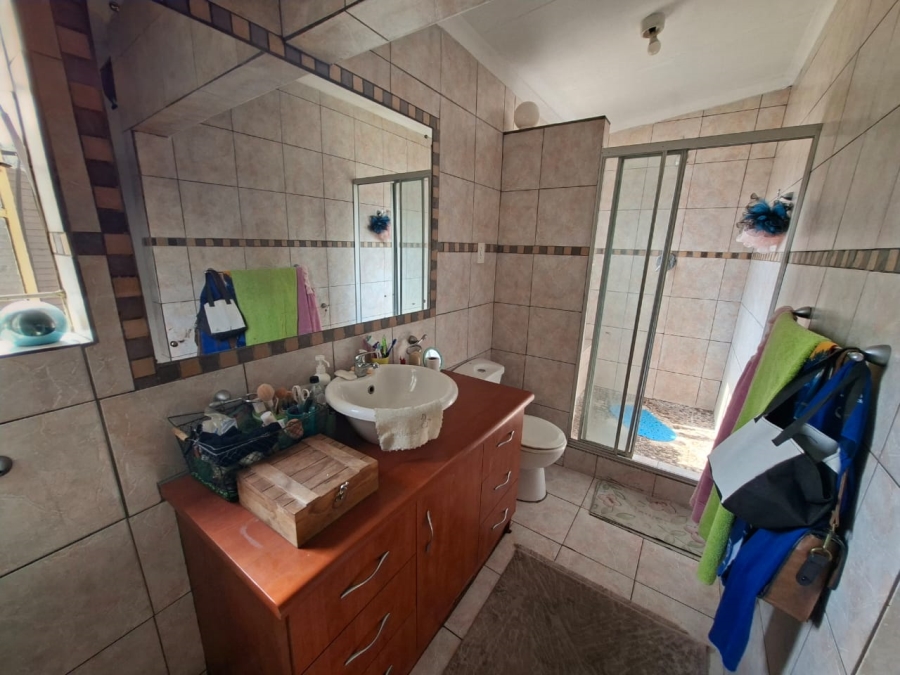 4 Bedroom Property for Sale in Krugersdorp North Gauteng