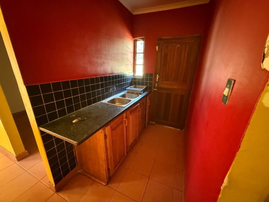 8 Bedroom Property for Sale in Fundus AH Gauteng