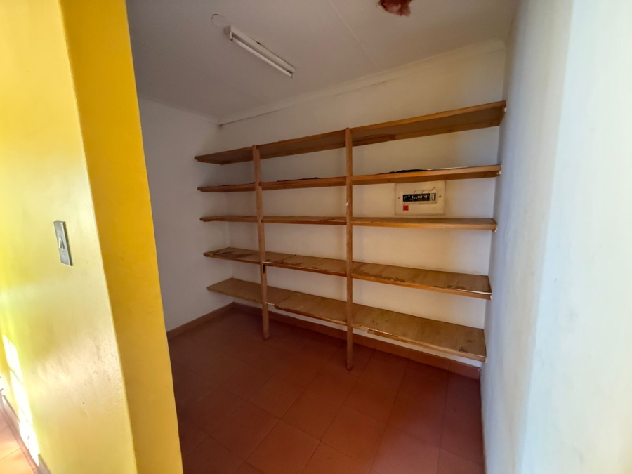 8 Bedroom Property for Sale in Fundus AH Gauteng