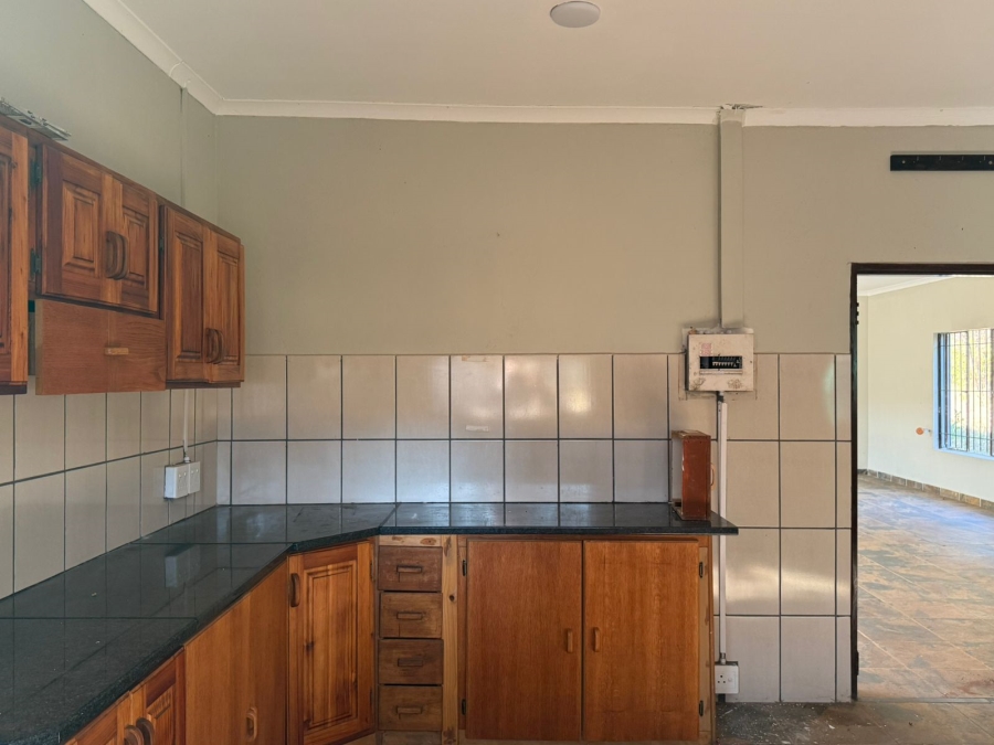8 Bedroom Property for Sale in Fundus AH Gauteng