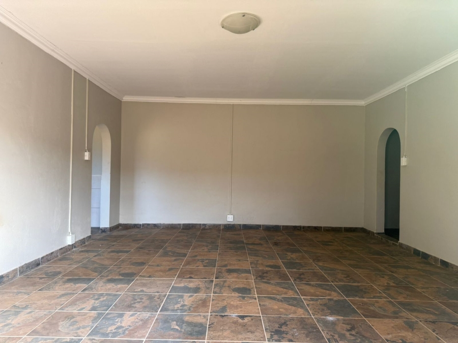 8 Bedroom Property for Sale in Fundus AH Gauteng