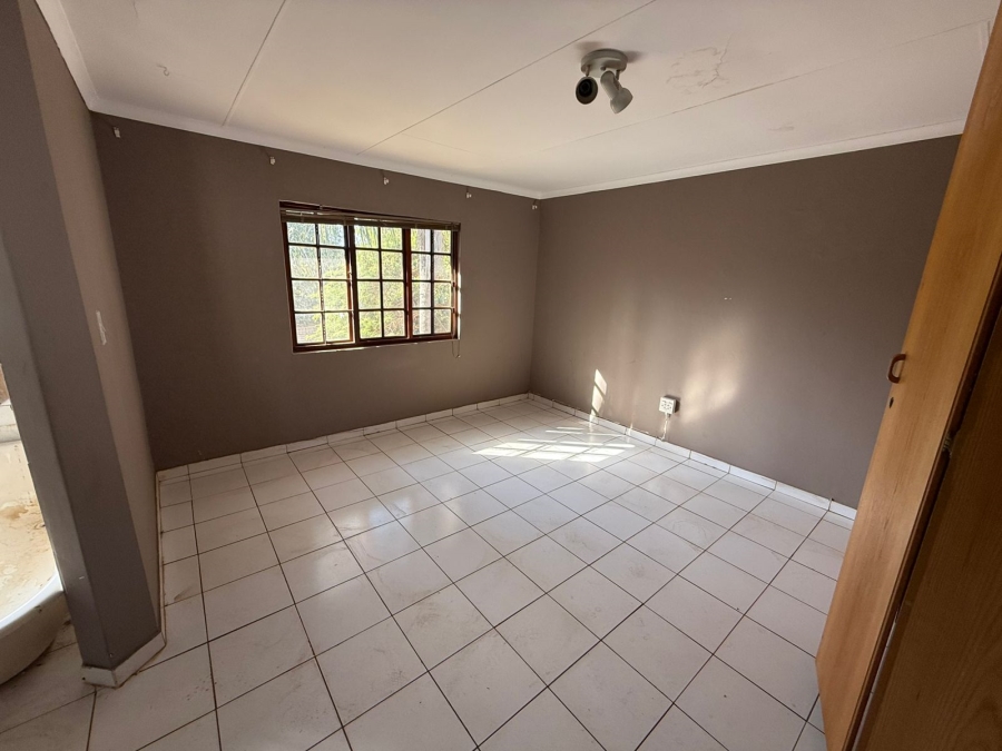 8 Bedroom Property for Sale in Fundus AH Gauteng