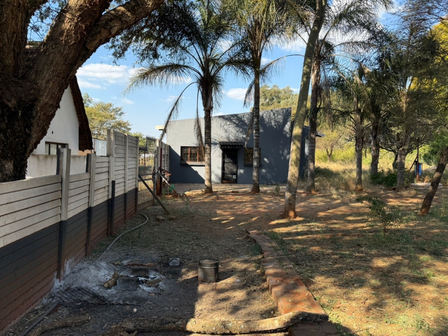 8 Bedroom Property for Sale in Fundus AH Gauteng