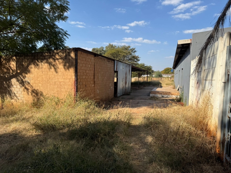 8 Bedroom Property for Sale in Fundus AH Gauteng