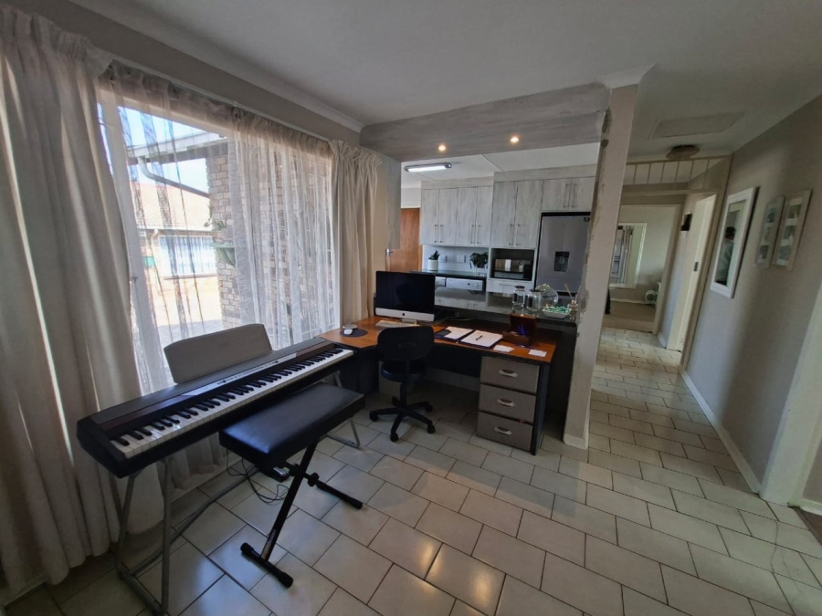 3 Bedroom Property for Sale in Rant En Dal Gauteng