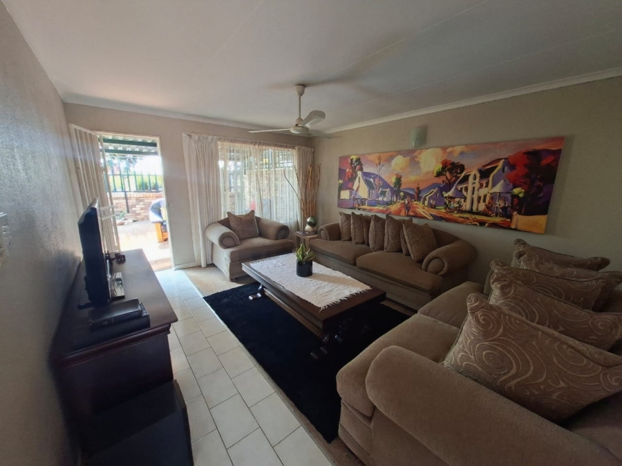 3 Bedroom Property for Sale in Rant En Dal Gauteng