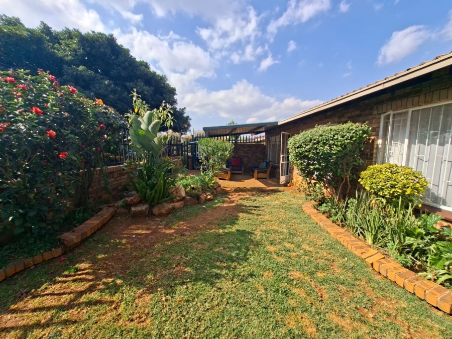 3 Bedroom Property for Sale in Rant En Dal Gauteng