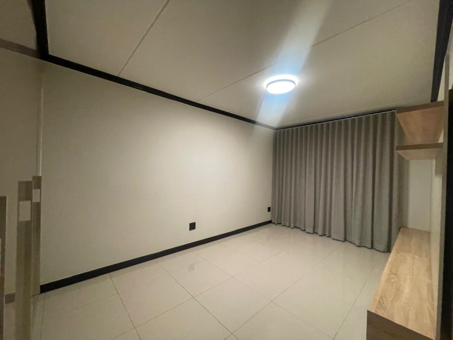 To Let 2 Bedroom Property for Rent in Blue Hills Gauteng