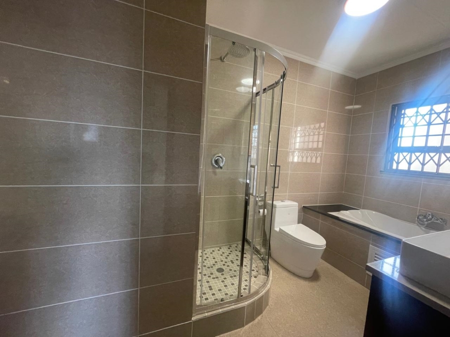 To Let 2 Bedroom Property for Rent in Blue Hills Gauteng
