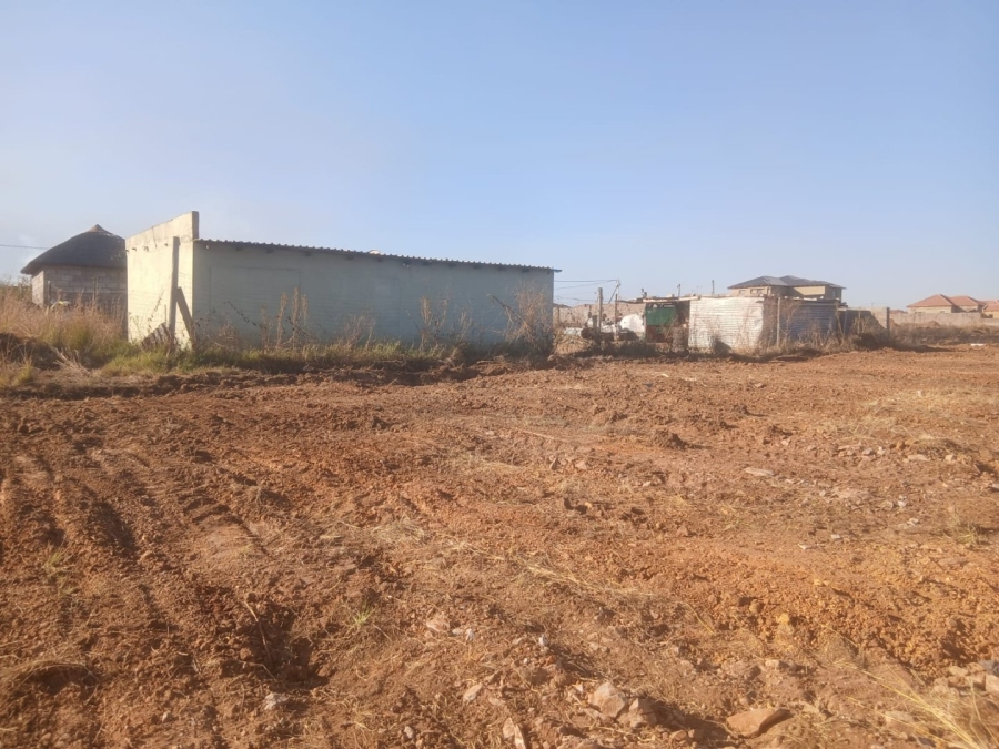 0 Bedroom Property for Sale in Mohlakeng Gauteng