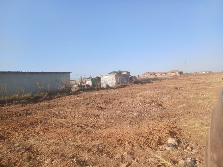0 Bedroom Property for Sale in Mohlakeng Gauteng