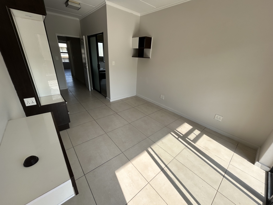 To Let 2 Bedroom Property for Rent in Kyalami Hills Gauteng