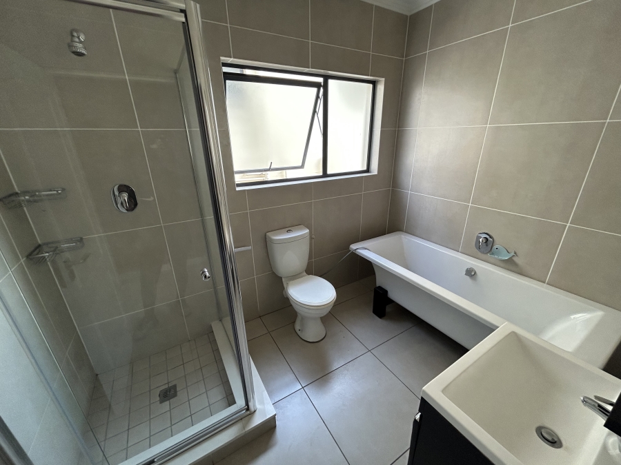 To Let 2 Bedroom Property for Rent in Kyalami Hills Gauteng