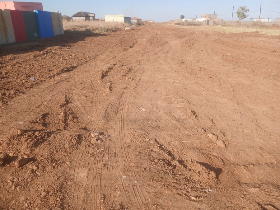 0 Bedroom Property for Sale in Mohlakeng Gauteng