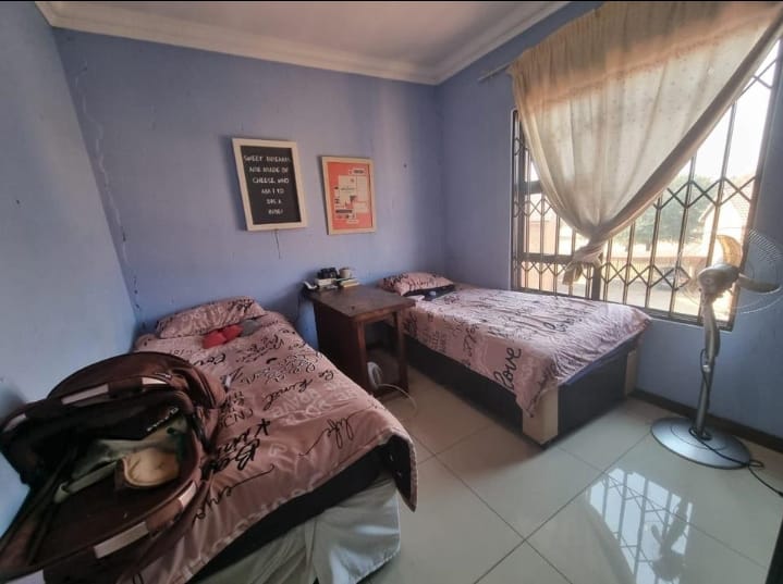 2 Bedroom Property for Sale in Brackendowns Gauteng