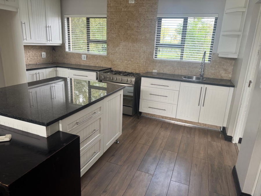 7 Bedroom Property for Sale in Knoppieslaagte Gauteng