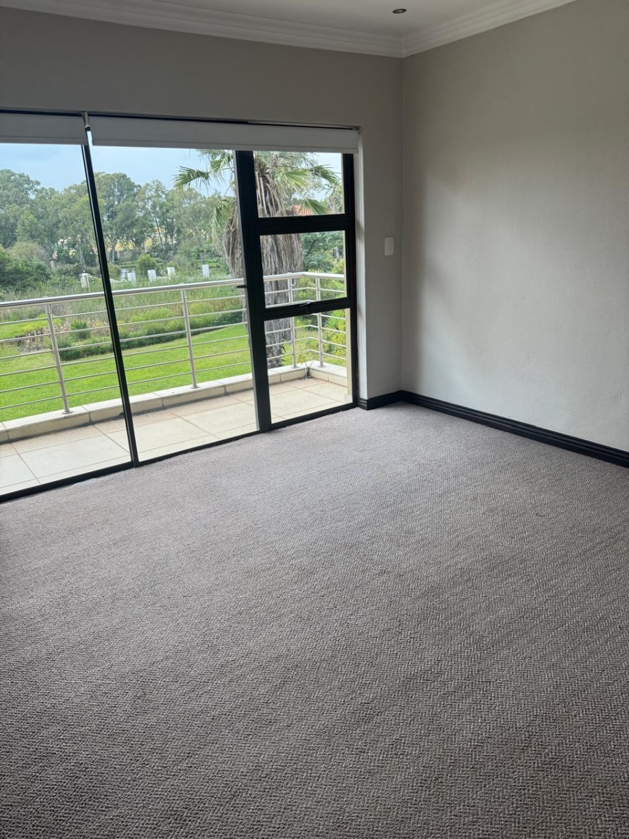 7 Bedroom Property for Sale in Knoppieslaagte Gauteng
