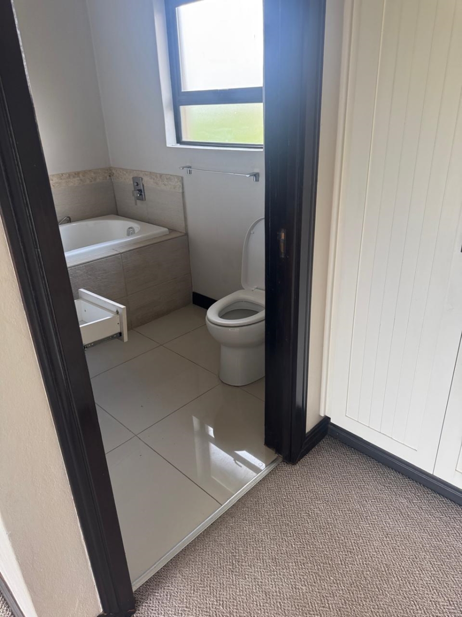 7 Bedroom Property for Sale in Knoppieslaagte Gauteng