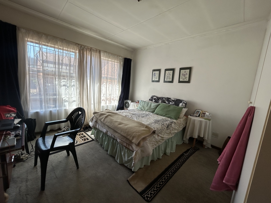 2 Bedroom Property for Sale in Vorna Valley Gauteng