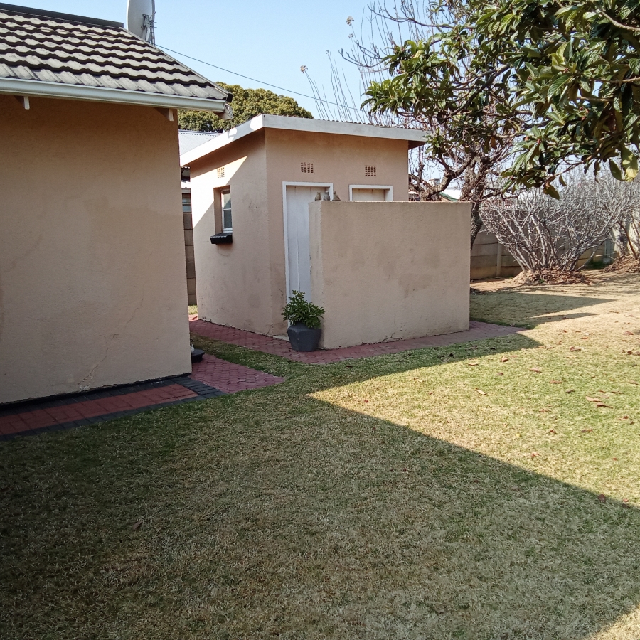 3 Bedroom Property for Sale in Witpoortjie Gauteng