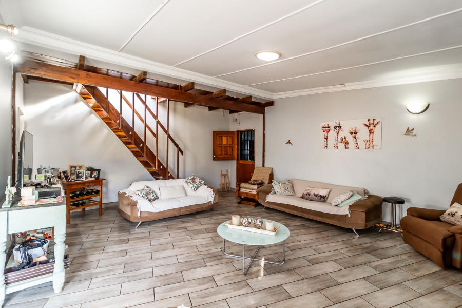 4 Bedroom Property for Sale in Waverley Gauteng