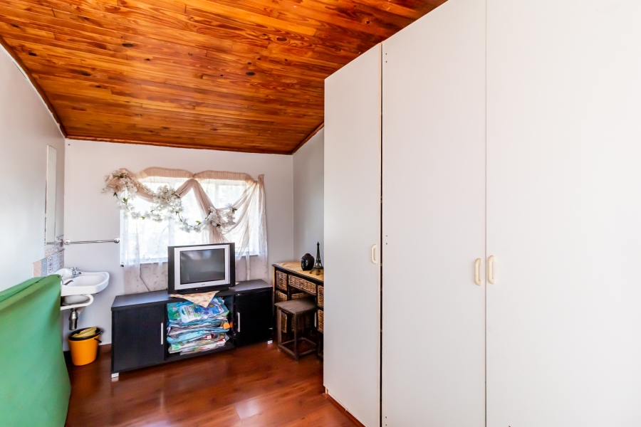 4 Bedroom Property for Sale in Waverley Gauteng