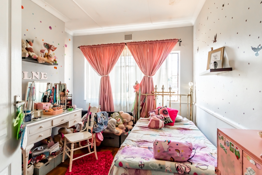 4 Bedroom Property for Sale in Waverley Gauteng