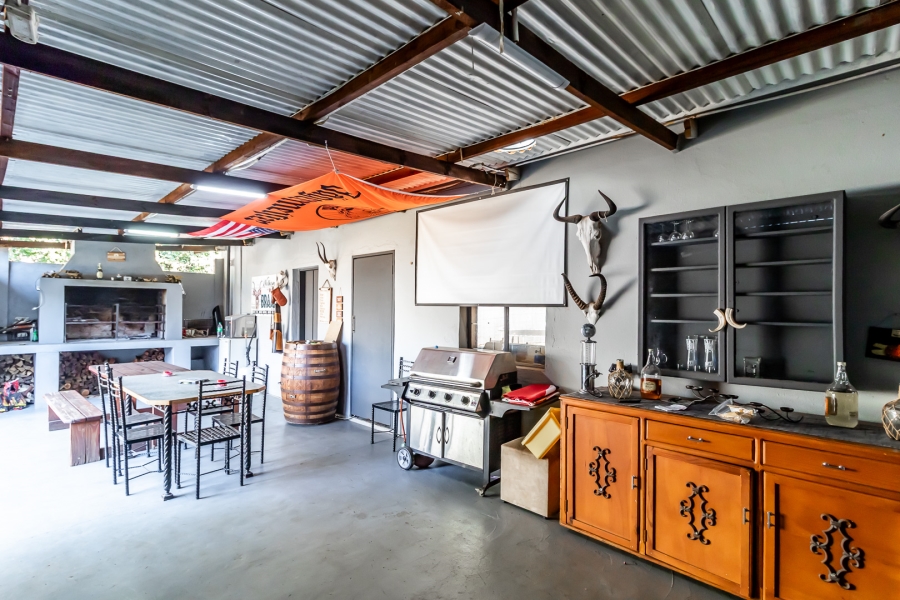 4 Bedroom Property for Sale in Waverley Gauteng