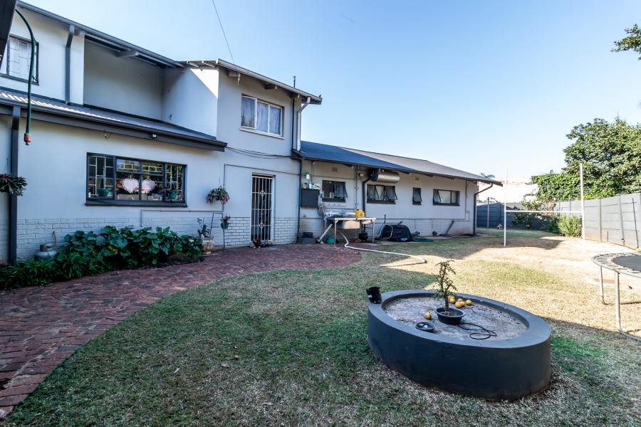 4 Bedroom Property for Sale in Waverley Gauteng