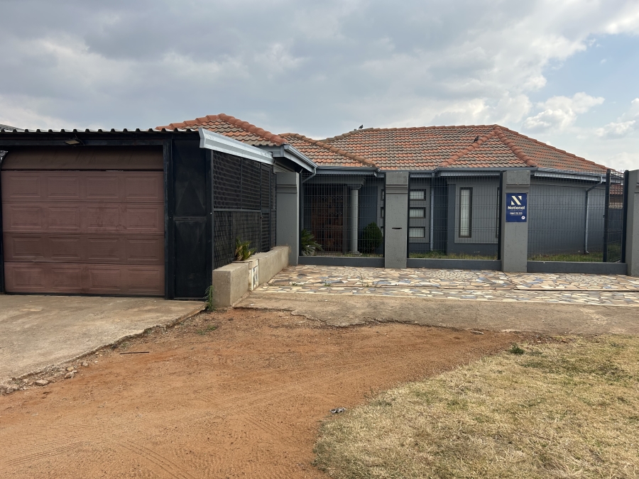 3 Bedroom Property for Sale in Vosloorus Ext 6 Gauteng