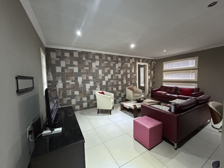 3 Bedroom Property for Sale in Vosloorus Ext 6 Gauteng