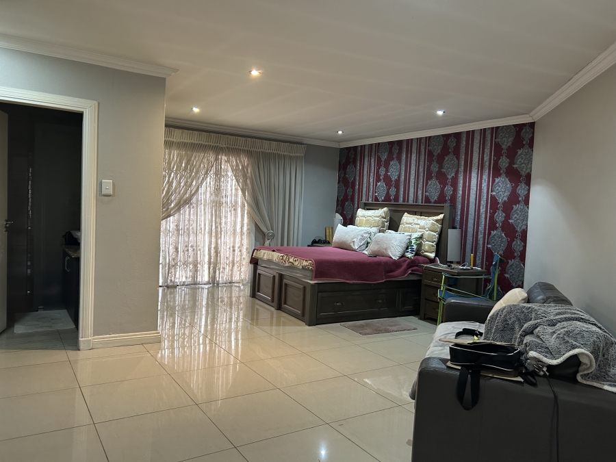 3 Bedroom Property for Sale in Vosloorus Ext 6 Gauteng