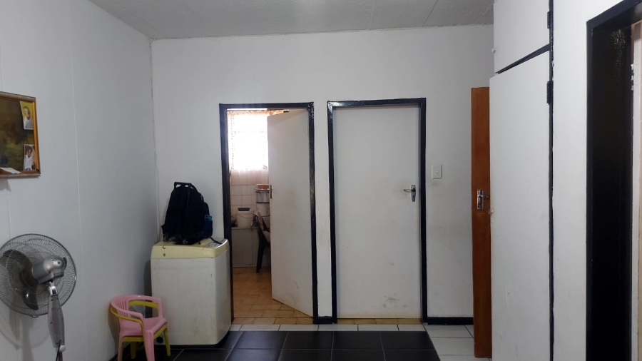 1 Bedroom Property for Sale in Pretoria West Gauteng