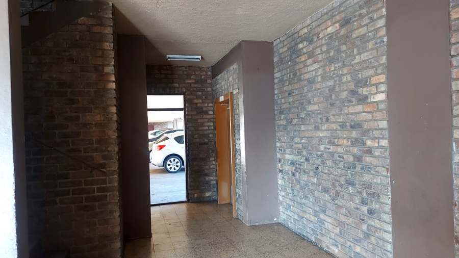 1 Bedroom Property for Sale in Pretoria West Gauteng