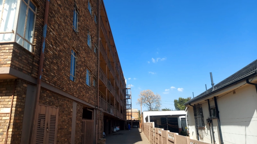 1 Bedroom Property for Sale in Pretoria West Gauteng