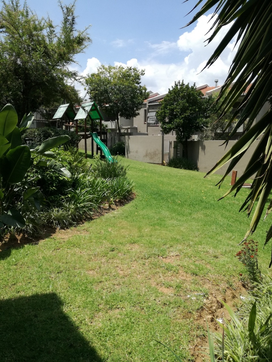 To Let 3 Bedroom Property for Rent in Sunninghill Gauteng