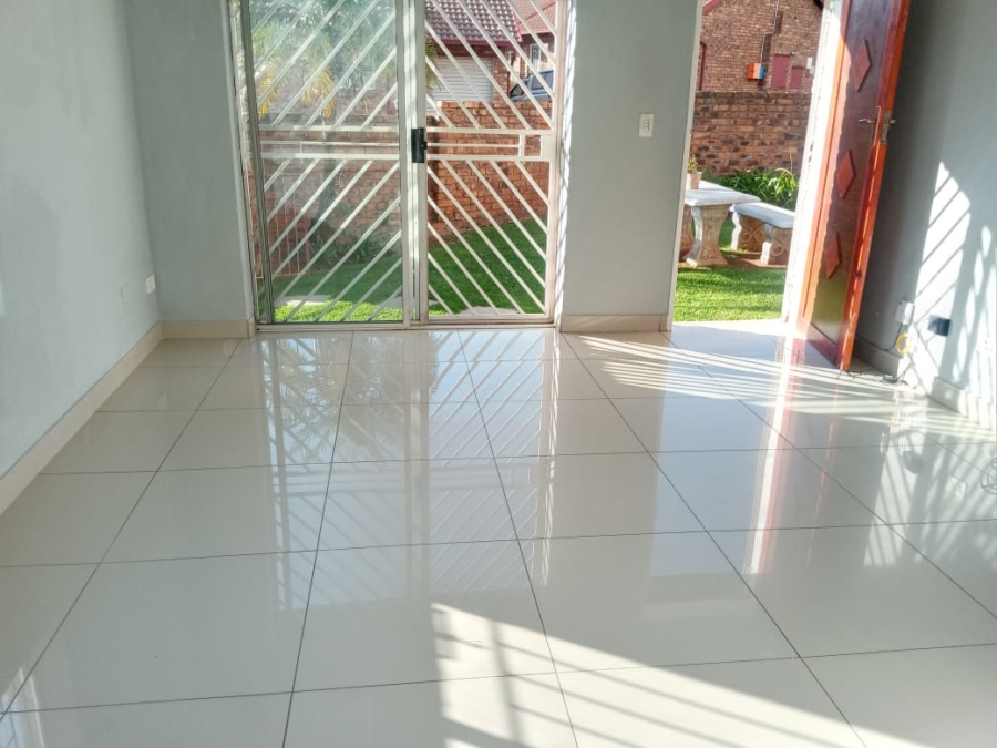To Let 2 Bedroom Property for Rent in Norkem Park Gauteng