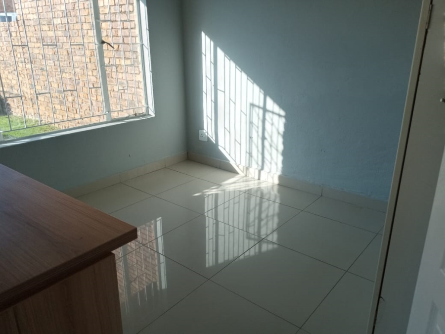 To Let 2 Bedroom Property for Rent in Norkem Park Gauteng