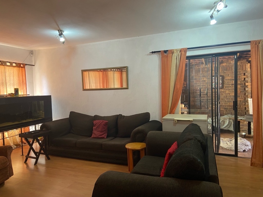 2 Bedroom Property for Sale in Weavind Park Gauteng