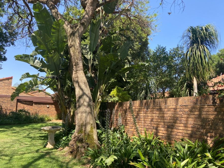 2 Bedroom Property for Sale in Weavind Park Gauteng