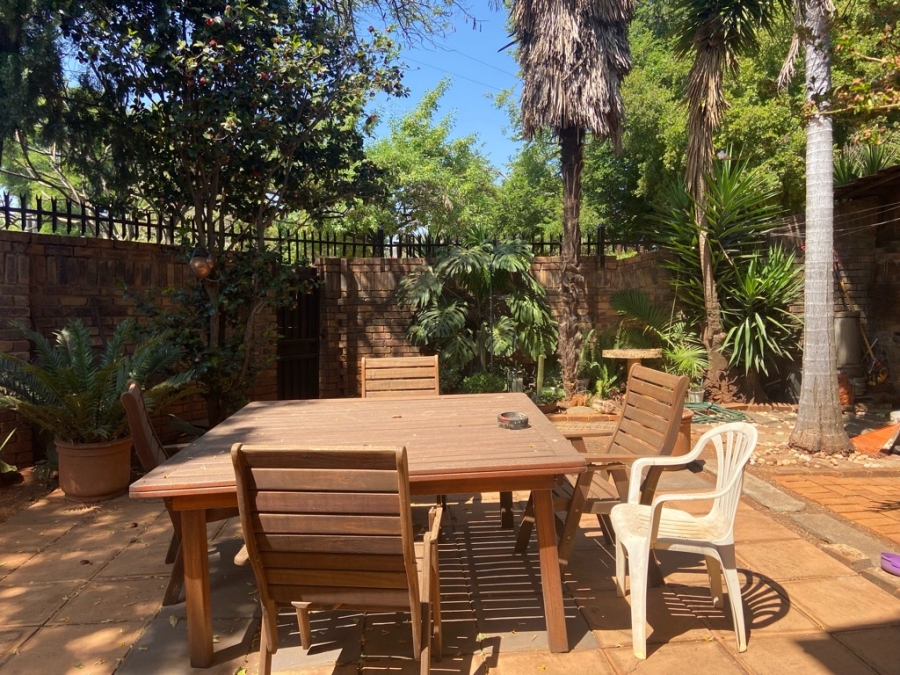2 Bedroom Property for Sale in Weavind Park Gauteng