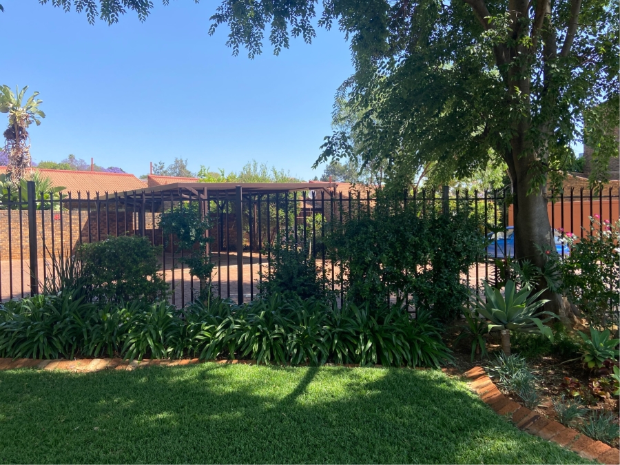 2 Bedroom Property for Sale in Weavind Park Gauteng