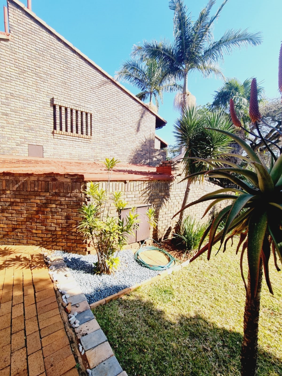 2 Bedroom Property for Sale in Weavind Park Gauteng